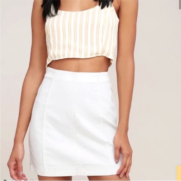Free People Femme White Denim Mini Skirt Size 2 - Picture 1 of 9
